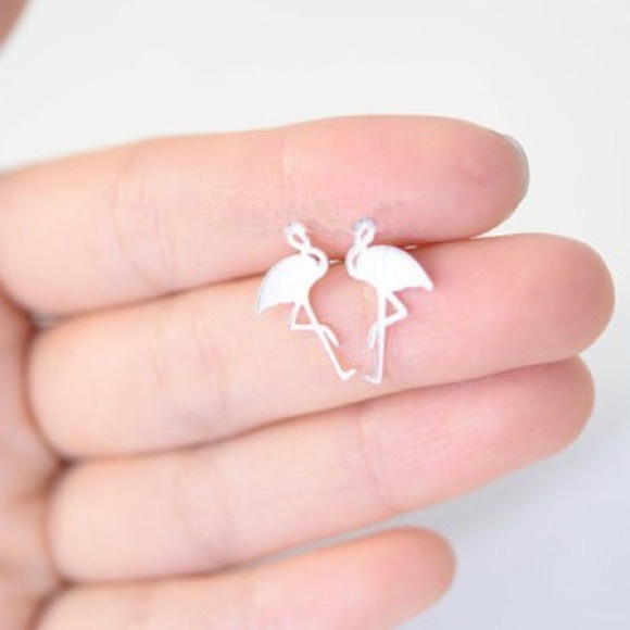 SALE ❗️🏝Flamingo Earrings SALE, NO OFFERS ❗️ - Picture 4 of 5